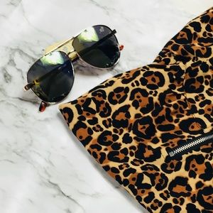 🚨SOLD🚨🆕GOLD AVIATOR SUNGLASSES